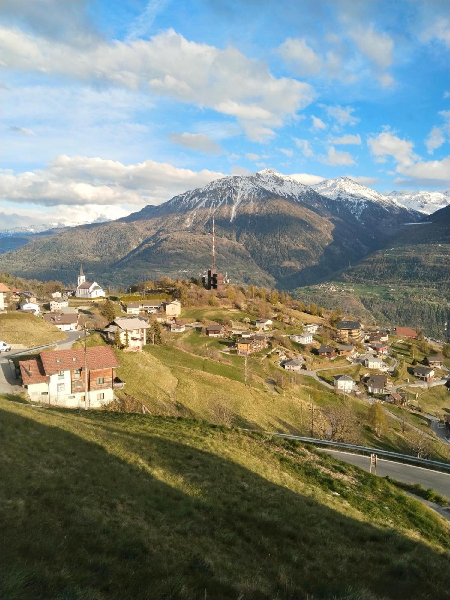 Hotel Rhoneblick Guttet-Feschel Exterior foto